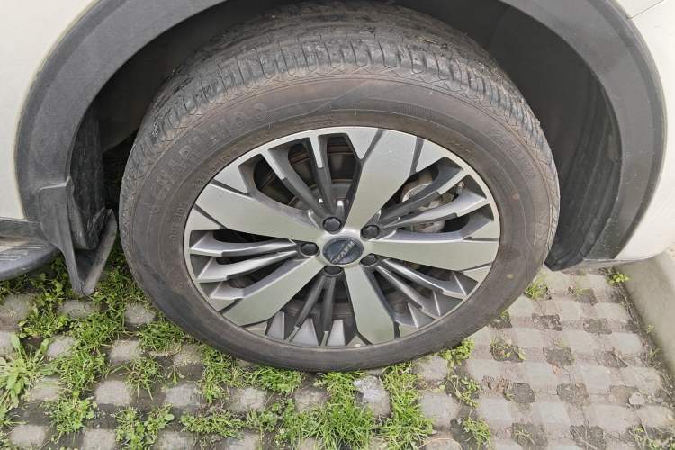 Used Haval F7x 2021 2.0T Two-Wheel Drive Smart & Trendy Edition Right Front Wheel Hub