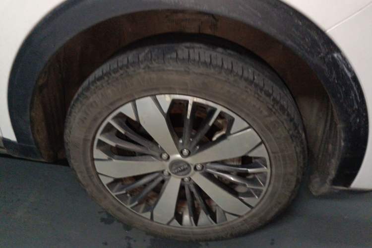 Used Haval F7x 2021 1.5T Two-Wheel Drive Smart & Trendy Edition Right Front Wheel Hub