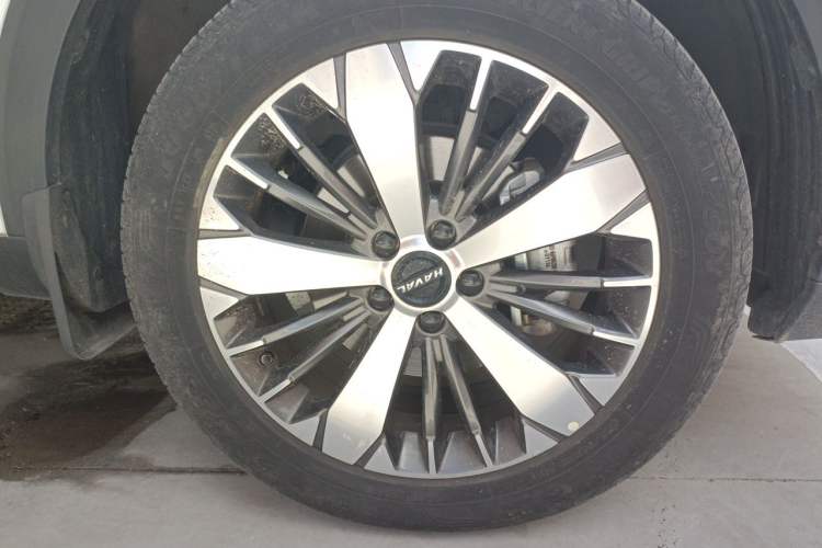 Used Haval F7x 2021 1.5T Two-Wheel Drive Smart Technology Edition Right Front Wheel Hub