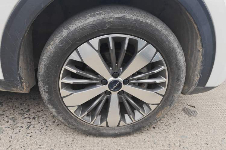 Used Haval F7x 2021 1.5T Two-Wheel Drive Smart & Trendy Edition Right Front Wheel Hub