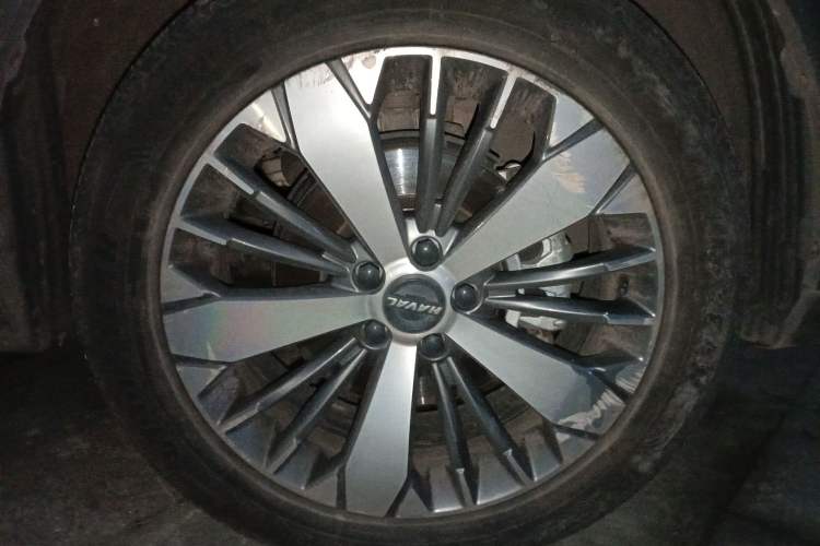 Used Haval F7x 2021 2.0T Two-Wheel Drive Smart & Trendy Edition Right Front Wheel Hub
