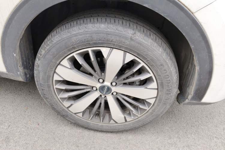 Used Haval F7x 2021 1.5T Two-Wheel Drive Smart & Trendy Edition Right Front Wheel Hub