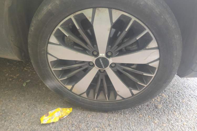 Used Haval F7x 2021 1.5T Two-Wheel Drive Smart & Trendy Edition Right Front Wheel Hub