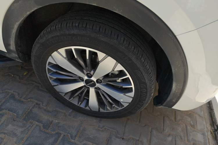 Used Haval F7x 2021 1.5T Two-Wheel Drive Smart Technology Edition Right Front Wheel Hub