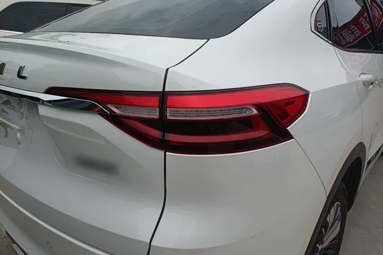 Used Haval F7x 2021 1.5T Two-Wheel Drive Smart Technology Edition Right Rear Taillight