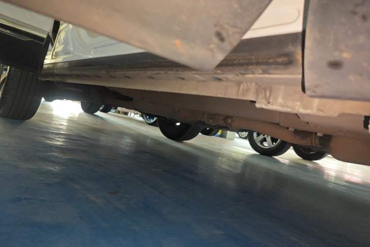 Used Haval F7x 2021 1.5T Two-Wheel Drive Smart & Trendy Edition Right Side Sill