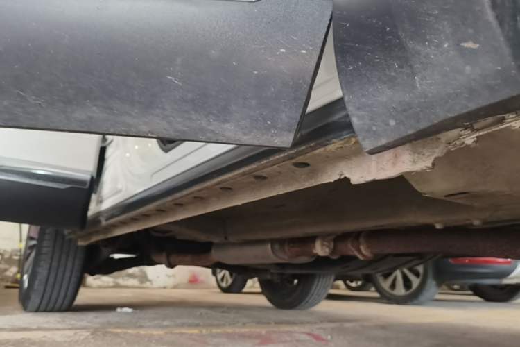 Used Haval F7x 2021 1.5T Two-Wheel Drive Smart & Trendy Edition Right Side Sill