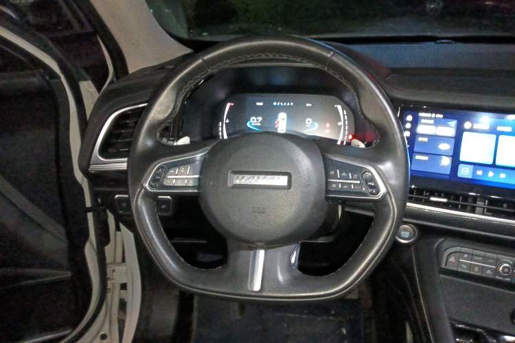 Used Haval F7x 2021 2.0T Two-Wheel Drive Smart & Trendy Edition Steering Wheel