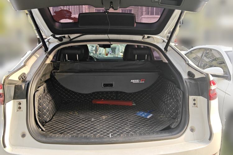 Used Haval F7x 2021 2.0T Two-Wheel Drive Smart & Trendy Edition Trunk