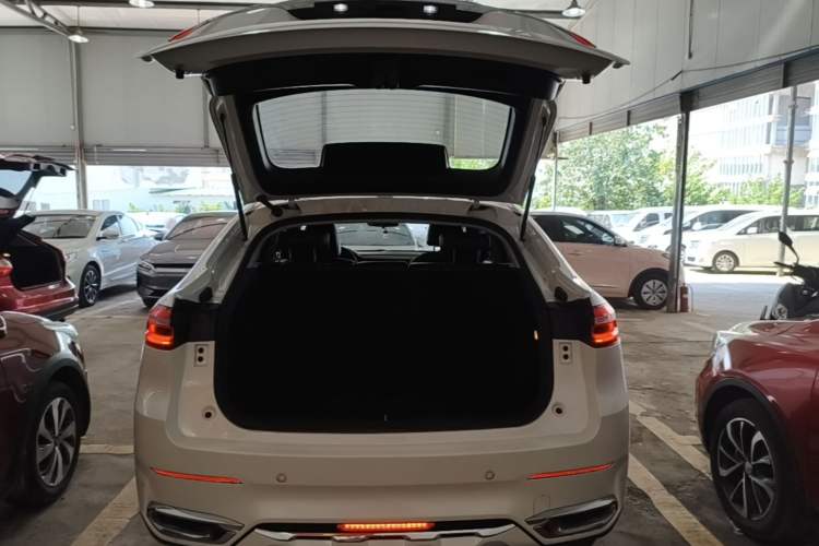 Used Haval F7x 2021 1.5T Two-Wheel Drive Smart & Trendy Edition Trunk