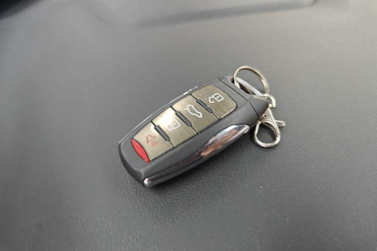 Used Haval F7x 2021 1.5T Two-Wheel Drive Smart & Trendy Edition Vehicle Key