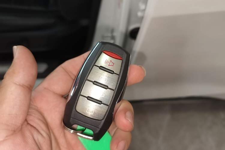 Used Haval F7x 2021 1.5T Two-Wheel Drive Smart & Trendy Edition Vehicle Key
