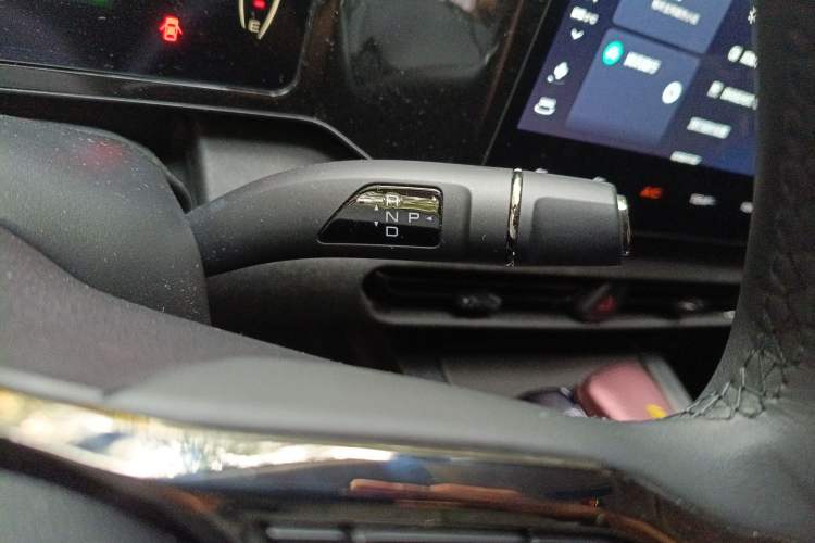 Used Haval Fierce Dragon 2023 1.5L 110KM Lingdong Edition Gear Lever