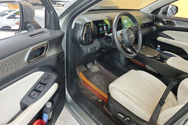 Used Haval Fierce Dragon 2023 1.5L 110KM Navigation Edition Driver Seat