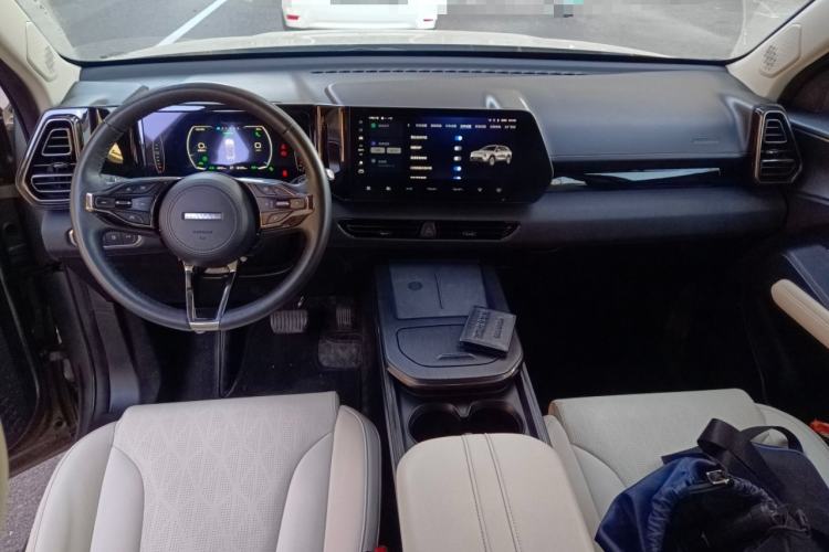 Used Haval Fierce Dragon 2023 1.5L 110KM Navigation Edition Center Console