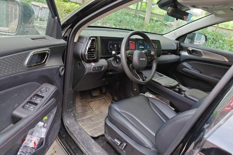 Used Haval Fierce Dragon 2023 1.5L 110KM Lingdong Edition Driver Seat