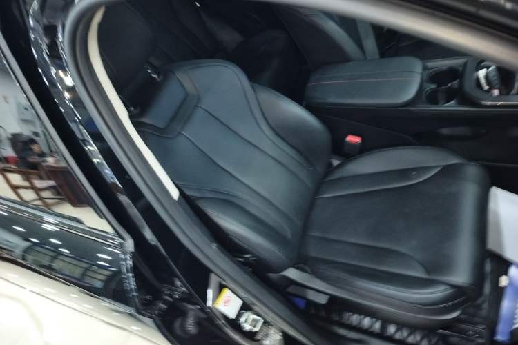 Used Haval Fierce Dragon 2023 1.5L 110KM Lingdong Edition Right Front Seat