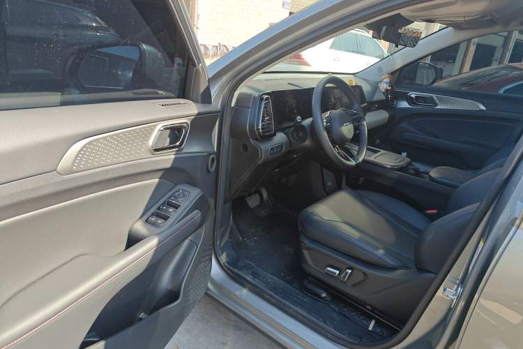 Used Haval Fierce Dragon 2023 1.5L 110KM Navigation Edition Driver Seat