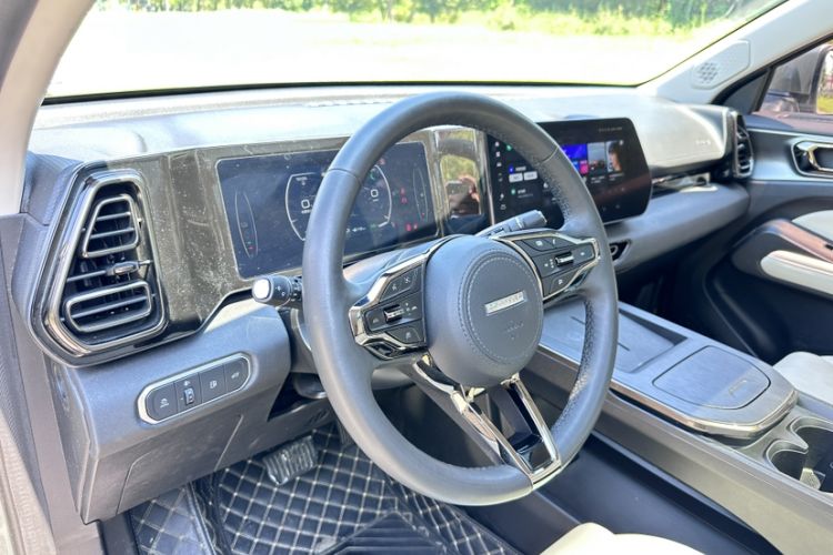 Used Haval Fierce Dragon 2023 1.5L 110KM Navigation Edition Interior 2