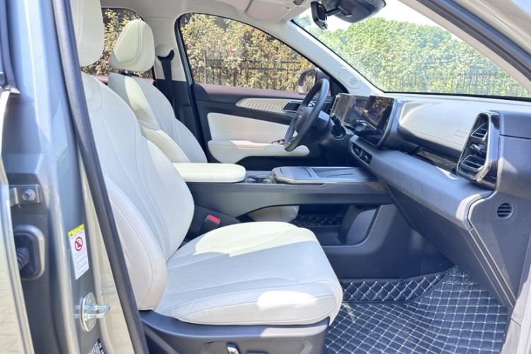 Used Haval Fierce Dragon 2023 1.5L 110KM Navigation Edition Interior 9