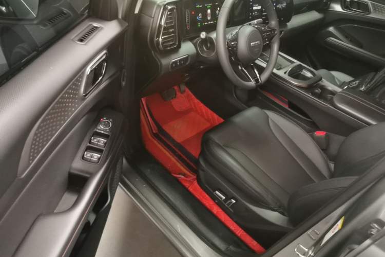 Used Haval Fierce Dragon 2023 1.5L 110KM Lingdong Edition Driver Seat