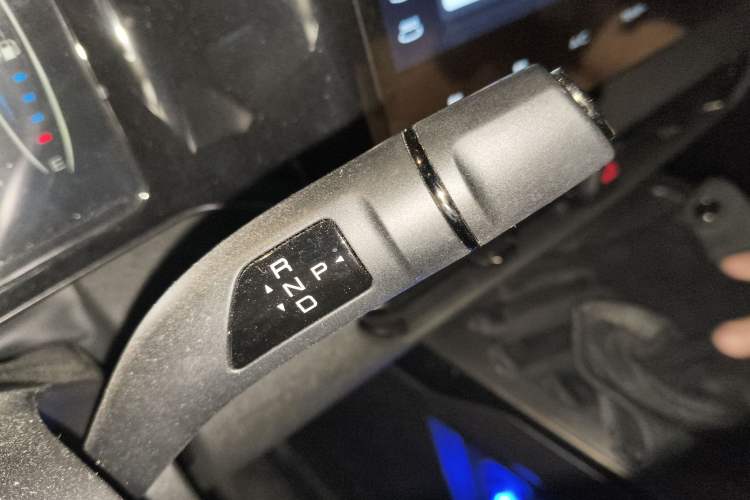 Used Haval Fierce Dragon 2023 1.5L 110KM Lingdong Edition Gear Lever
