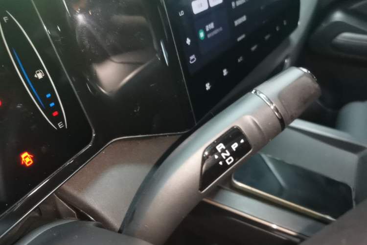Used Haval Fierce Dragon 2023 1.5L 110KM Lingdong Edition Gear Lever