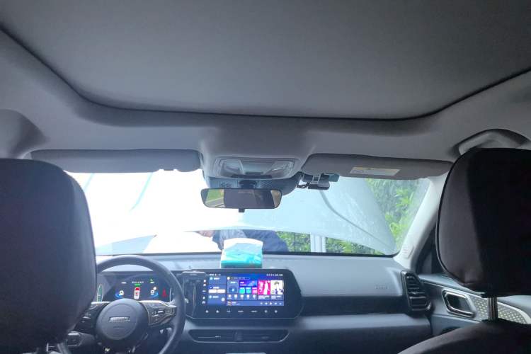 Used Haval Fierce Dragon 2023 1.5L 110KM Navigation Edition Headliner