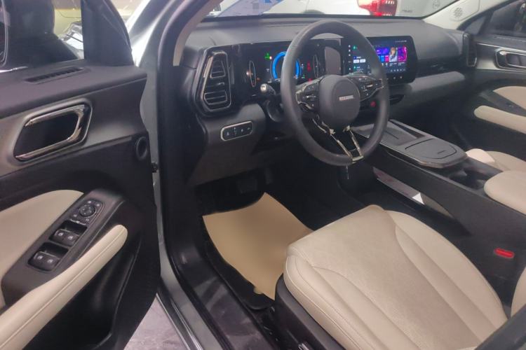 Used Haval Fierce Dragon 2023 1.5L 110KM Navigation Edition Interior 2