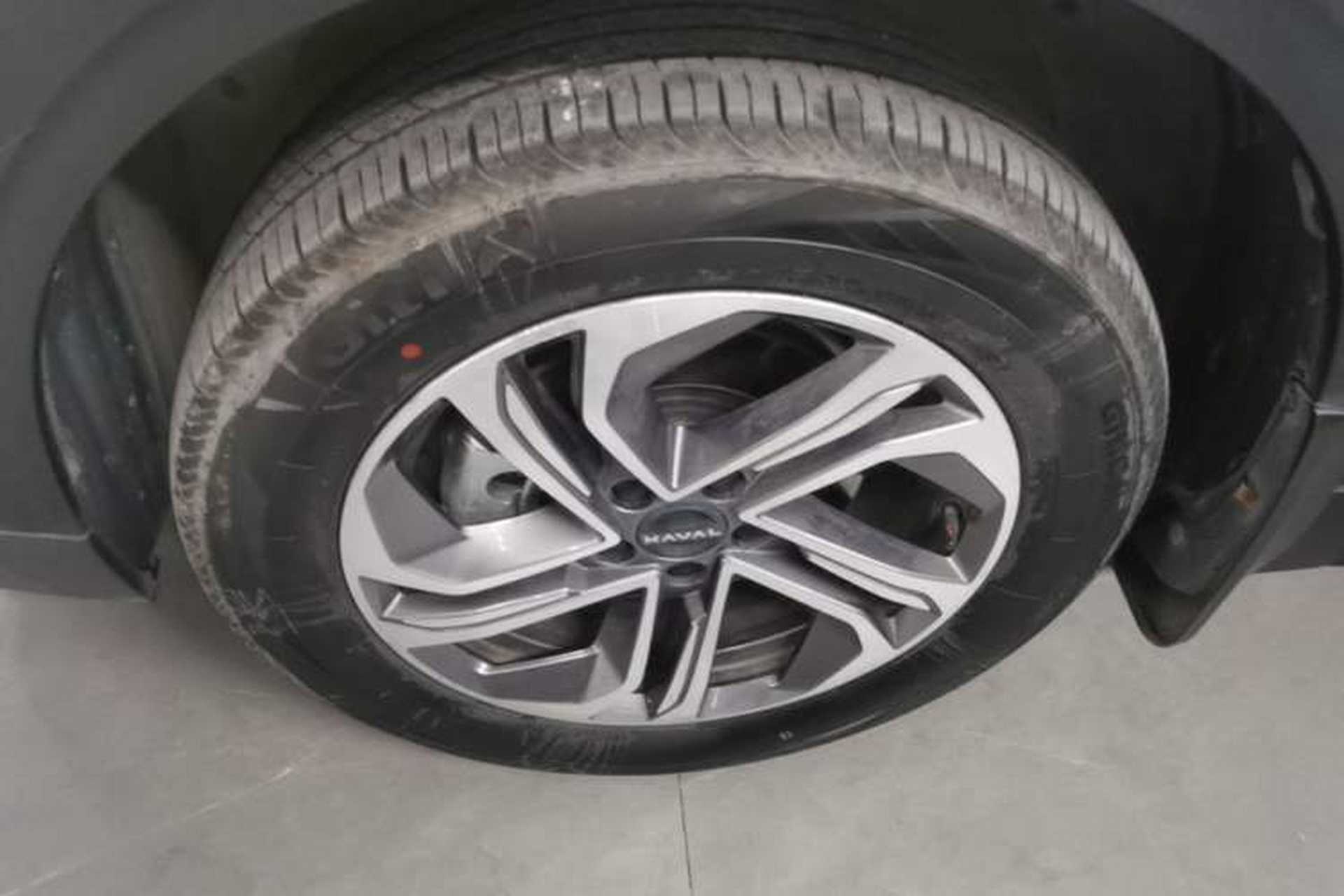 Used Haval Fierce Dragon 2023 1.5L 110KM Lingdong Edition Left Front Wheel Hub