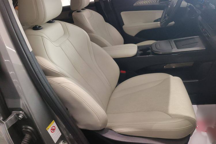 Used Haval Fierce Dragon 2023 1.5L 110KM Navigation Edition Right Front Seat
