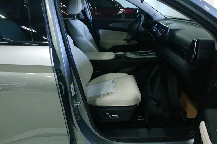Used Haval Fierce Dragon 2023 1.5L 110KM Navigation Edition Right Front Seat