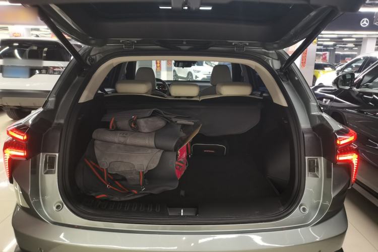 Used Haval Fierce Dragon 2023 1.5L 110KM Navigation Edition Trunk