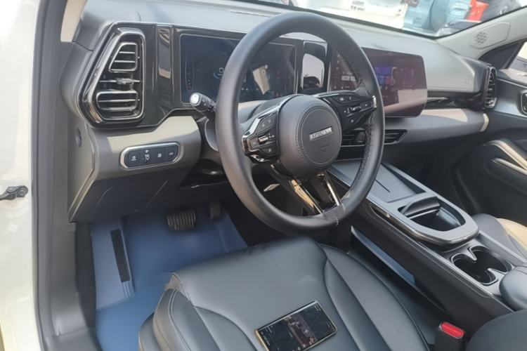 Used Haval Fierce Dragon 2023 1.5L 110KM Navigation Edition Center Console