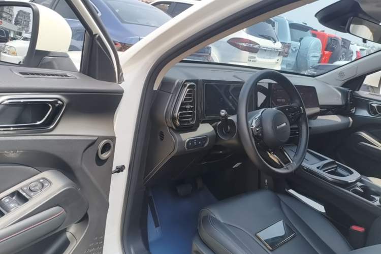 Used Haval Fierce Dragon 2023 1.5L 110KM Navigation Edition Driver Seat
