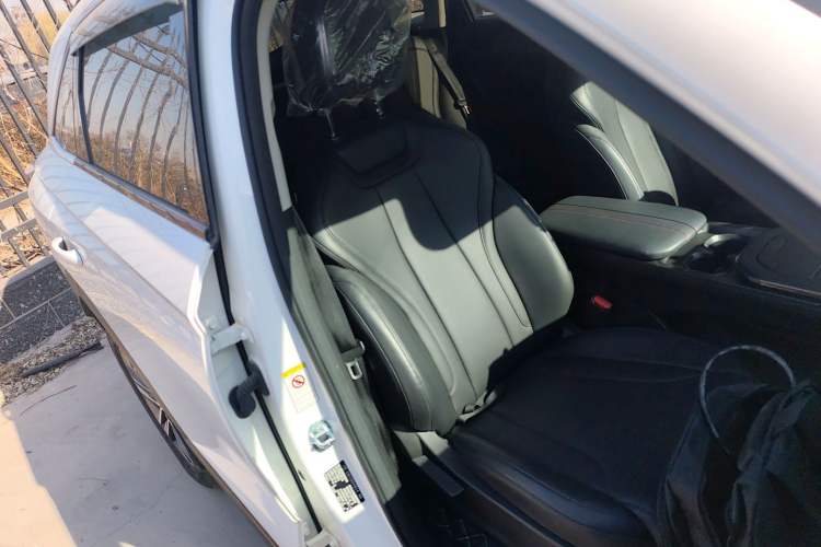 Used Haval Fierce Dragon 2023 1.5L 110KM Lingdong Edition Right Front Seat