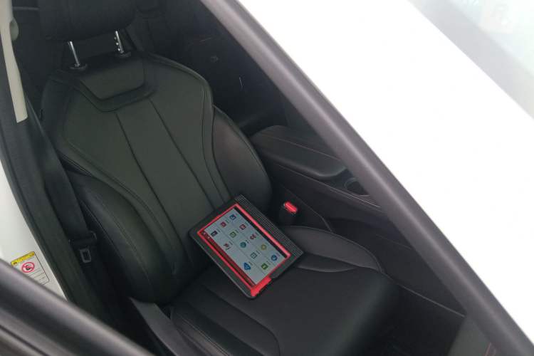 Used Haval Fierce Dragon 2023 1.5L 110KM Navigation Edition Right Front Seat