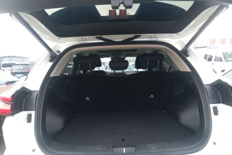 Used Haval Fierce Dragon 2023 1.5L 110KM Navigation Edition Trunk