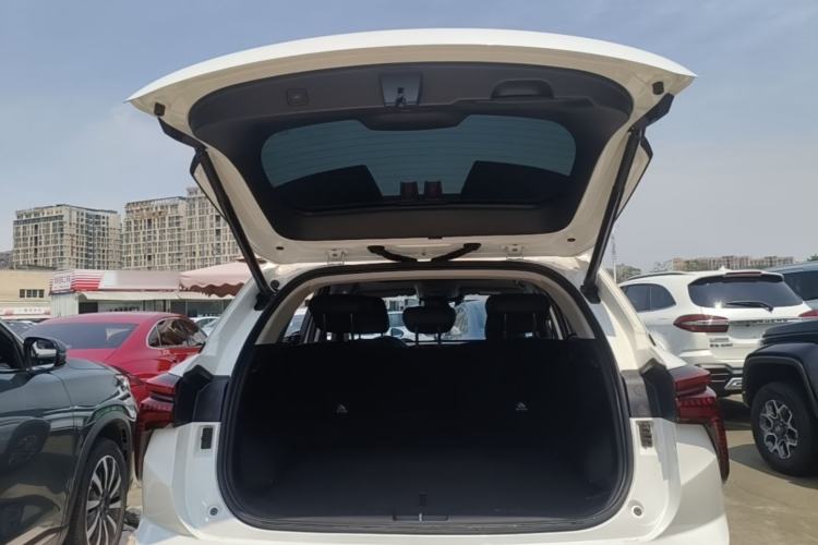 Used Haval Fierce Dragon 2023 1.5L 110KM Navigation Edition Trunk