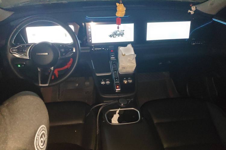 Used Haval Fierce Dragon Max 2023 1.5L Hi4 105 Four-Wheel Drive Navigation Edition Center Console