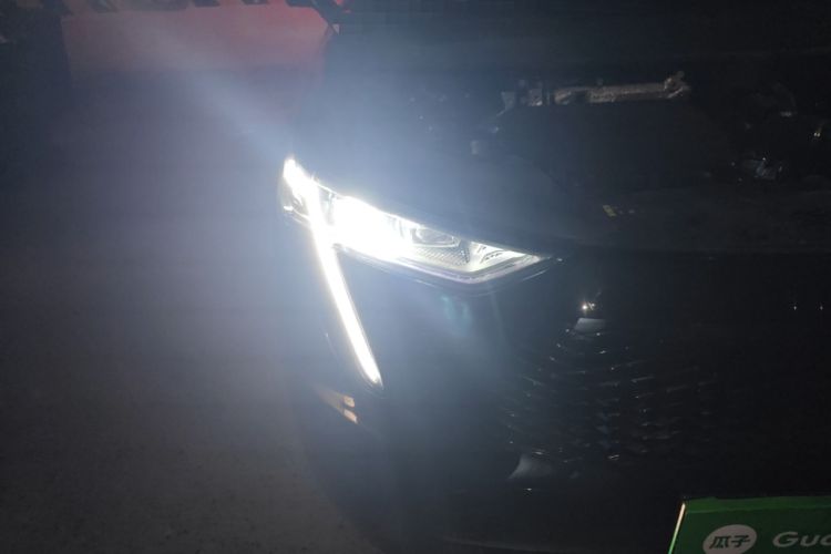 Used Haval Fierce Dragon Max 2023 1.5L Hi4 105 Four-Wheel Drive Navigation Edition Right Front Headlight