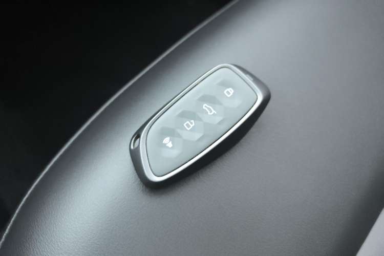 Used Haval Fierce Dragon Max 2023 1.5L Hi4 105 Four-Wheel Drive Navigation Edition Vehicle Key