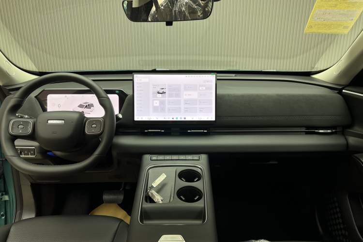 Used Haval Fierce Dragon Max 2025 Hi4 165 Plus Long-Range Version Interior 1