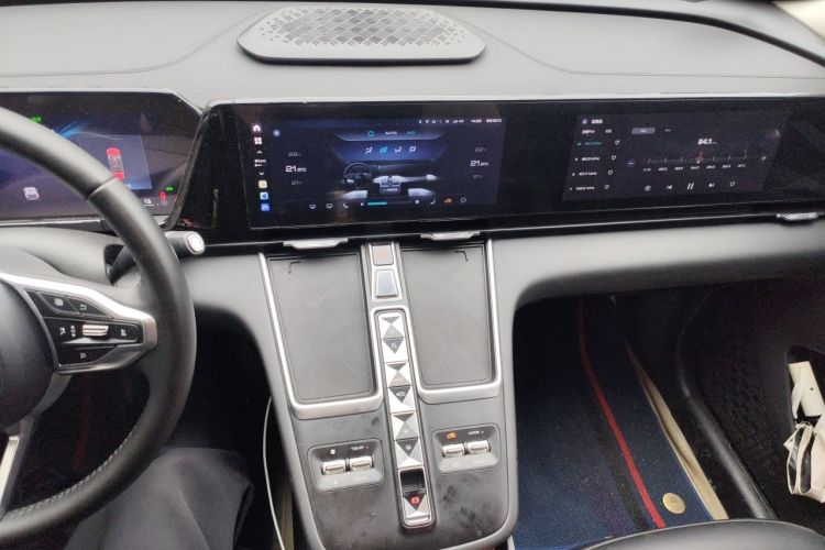 Used Haval Fierce Dragon Max 2023 1.5L Hi4 105 Four-Wheel Drive Navigation Edition Audio And AC Panel