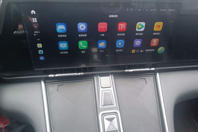 Used Haval Fierce Dragon Max 2023 1.5L Hi4 105 Four-Wheel Drive Navigation Edition Audio And AC Panel