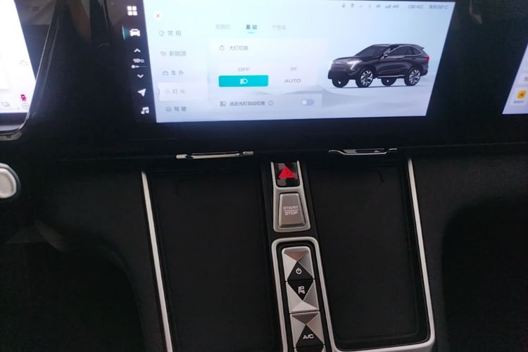 Used Haval Fierce Dragon Max 2023 1.5L Hi4 105 Four-Wheel Drive Navigation Edition Audio And AC Panel