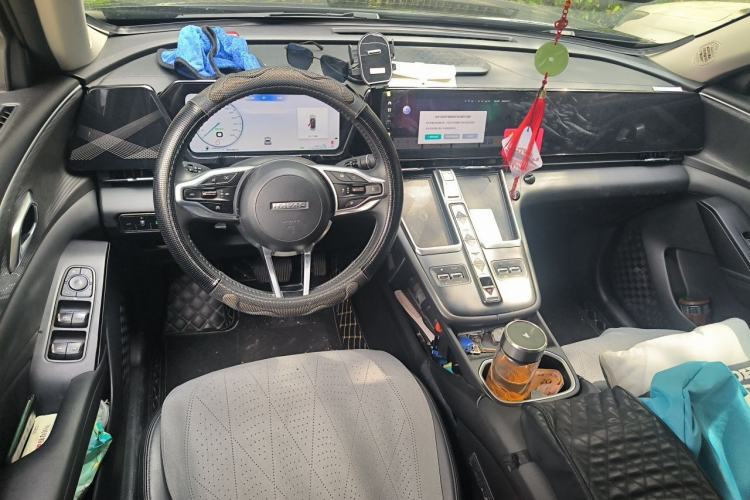 Used Haval Fierce Dragon Max 2023 1.5L Hi4 105 Four-Wheel Drive Navigation Edition Center Console