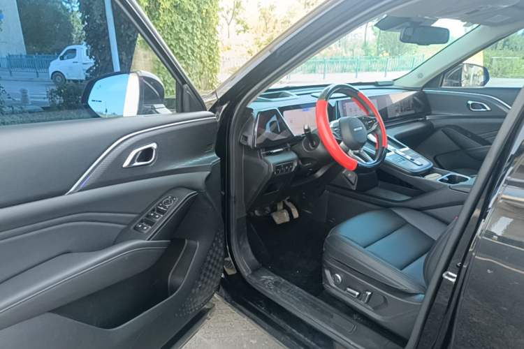 Used Haval Fierce Dragon Max 2023 1.5L Hi4 105 Four-Wheel Drive Smart Flagship Edition Driver Seat