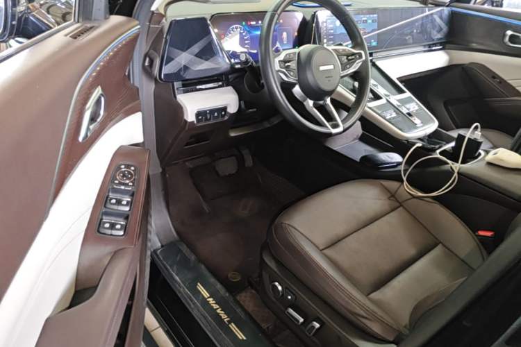 Used Haval Fierce Dragon Max 2023 1.5L Hi4 105 Four-Wheel Drive Smart Flagship Edition Driver Seat
