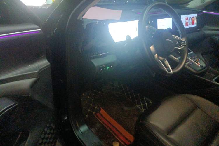Used Haval Fierce Dragon Max 2023 1.5L Hi4 105 Four-Wheel Drive Smart Flagship Edition Driver Seat